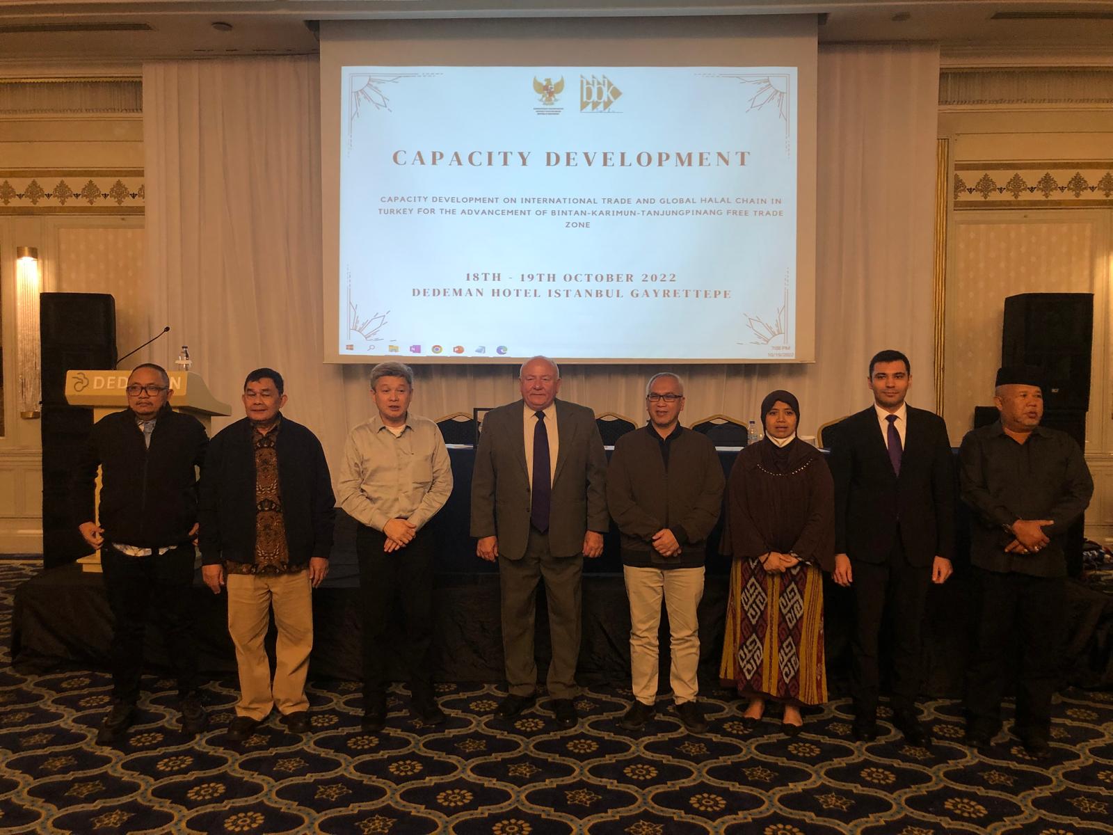 Müdürümüz Prof. Dr. Ahmet Sedat Aybar, Türkiye-Endonezya STB Hakkında Düzenlenen Panele Katılım Sağladı